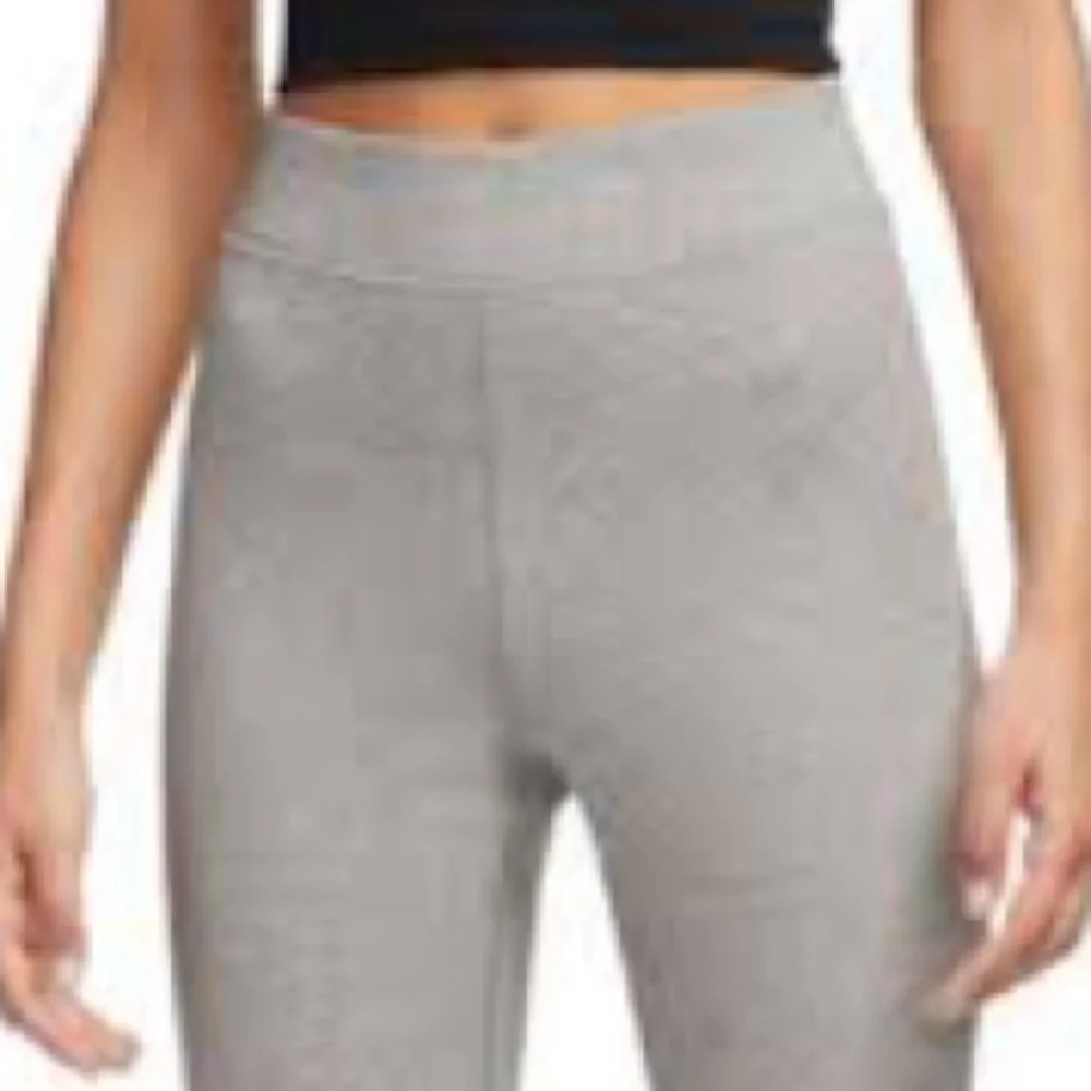 NIKE Sportswear Classics High Waist Womens Leggings | S